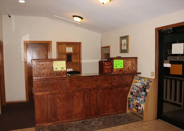 Oak Hill Inn And Suites Tahlequah