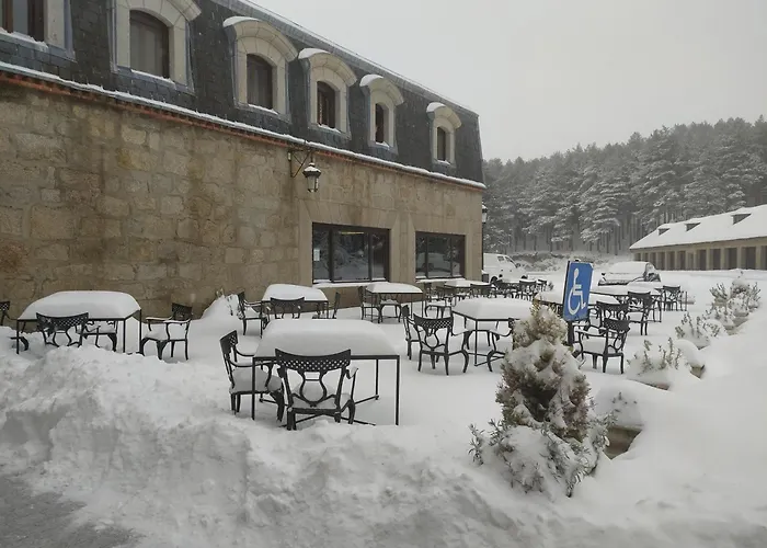 Parador De Gredos Navarredonda
