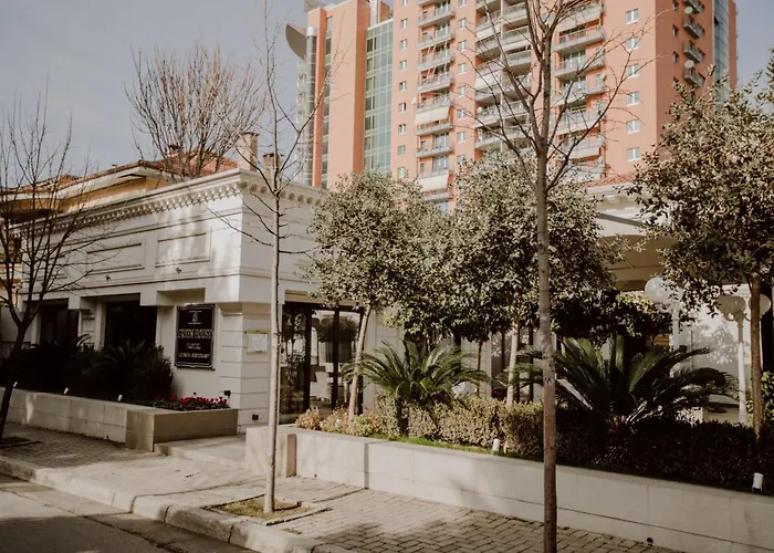 Green House Hotel & Restaurant