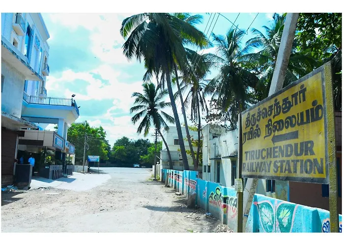 Tiruchchendur Hotels