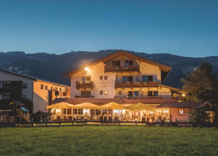 Hotel Loipenstubn Brixen im Thale