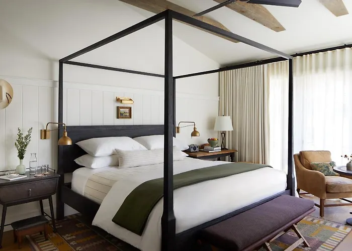 Los Olivos Hotels