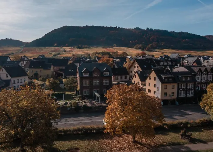 Hotels in Ernst