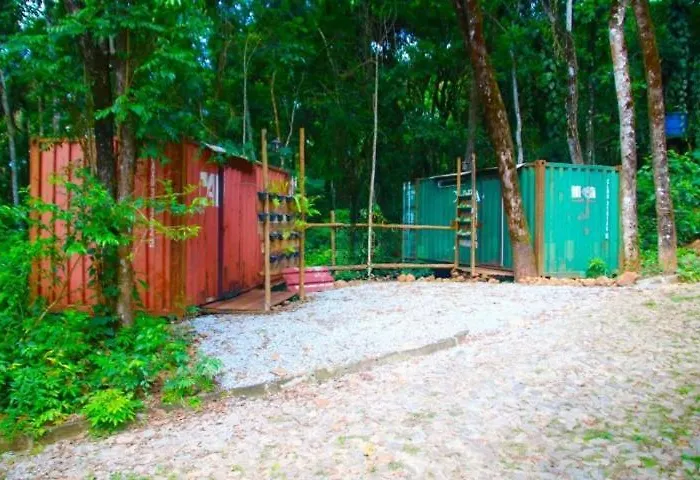 Econtainer Suítes Macacos