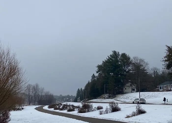 Haliburton Hotels