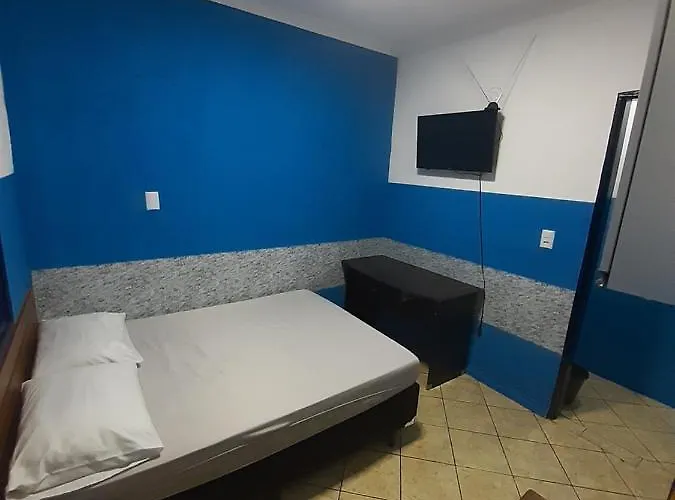 Portaria e circulação de hóspedes só até 23 horas - Reabre às 5 horas - Pousada Bem-te-vi Tompell Ponta Porã