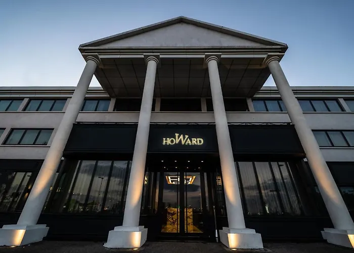 Paray-Vieille-Poste Hotels