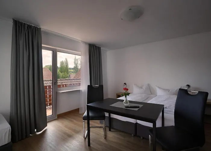 Hotel Gasthof Metzgerei Lamm - Benedikt Rueckel Geiselwind