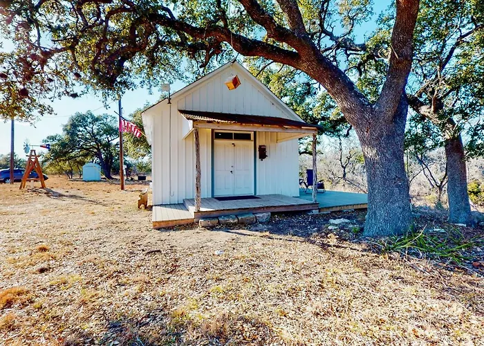Honey Creek School House Hotel Fredericksburg