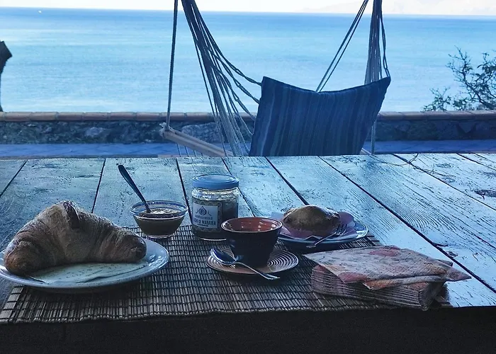 Judia Camere sul mare
