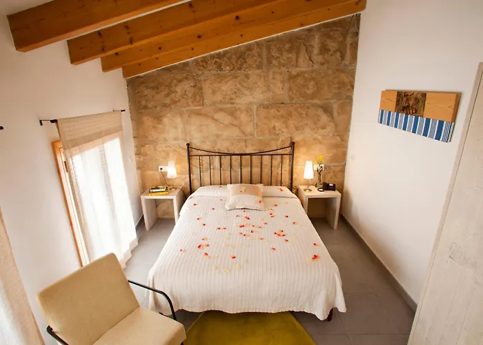 L'Host Boutique Rooms