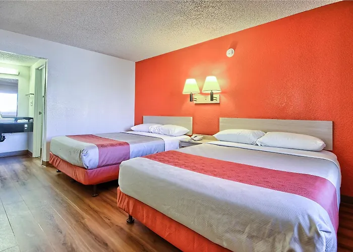 Motel 6-Fresno, Ca - Blackstone South