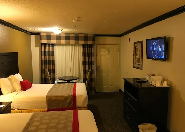 Ramada By Wyndham Ontario Airport & Convention Center Hotel