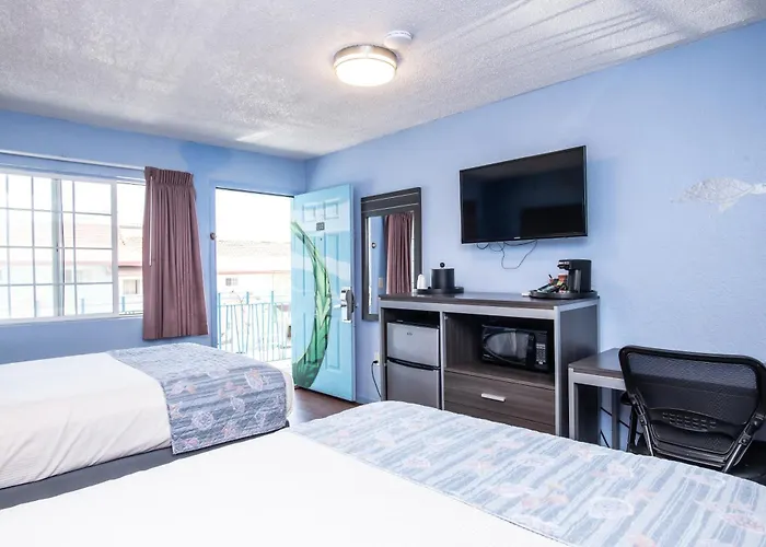 Aqua Breeze Inn Santa Cruz