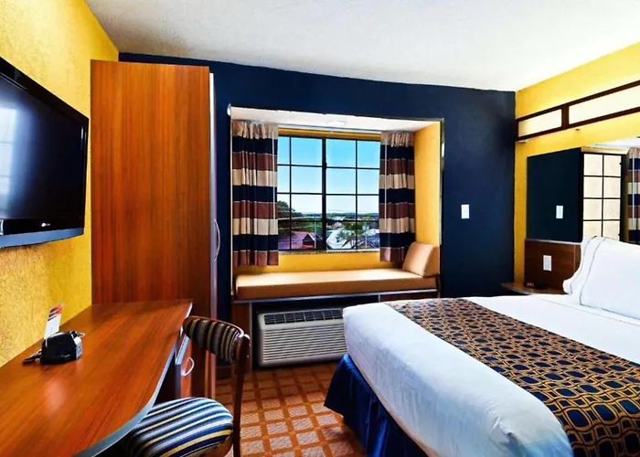 Microtel Inn & Suites By Wyndham New Braunfels I-35
