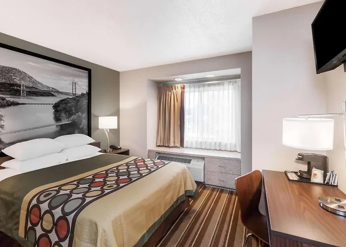 Super 8 By Wyndham Schenectady/Albany Area Hotel