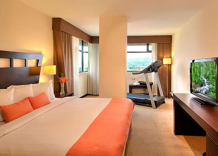 Hotel Tryp By Wyndham San Jose Sabana