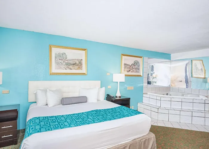 Howard Johnson Lake City