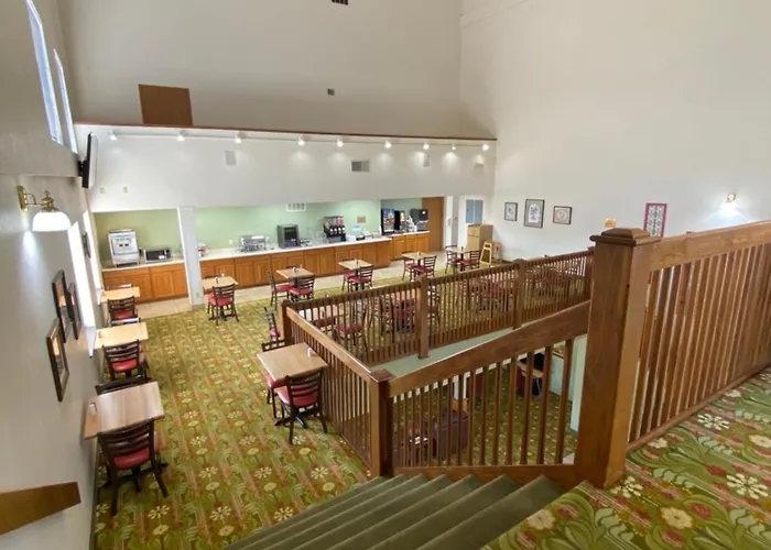 Brookwood Inn Branson