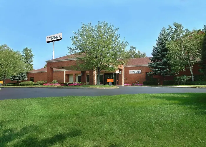 Stoughton Hotels