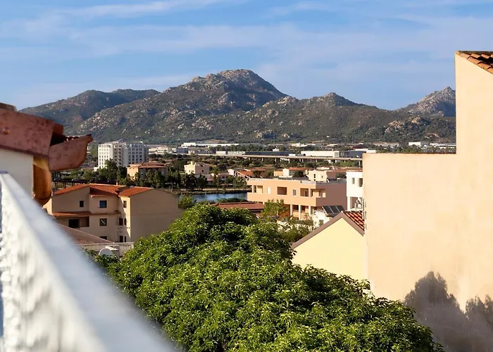 La Via Rooms And Terrace Olbia