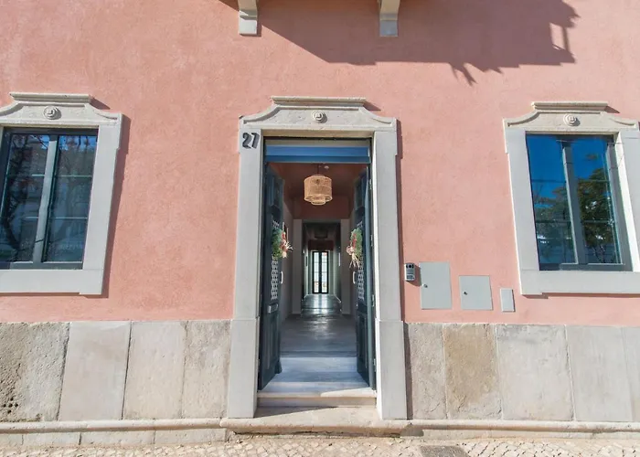 Casa Rosa Villa With Pool In Olhao Centre