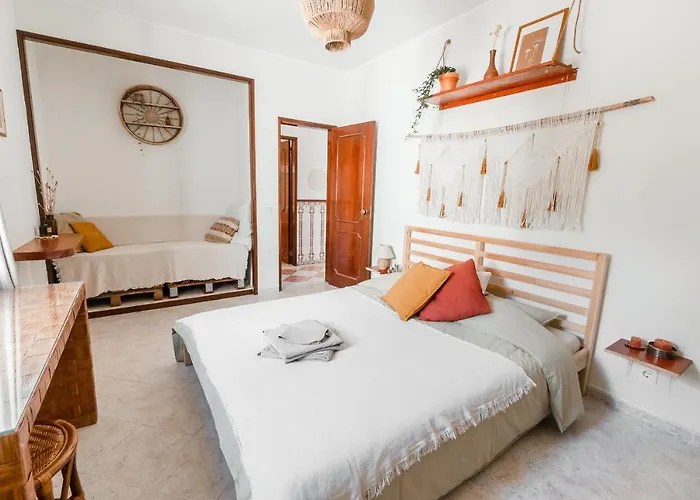 Lemontree Eco Surfhouse Hotel Sagres