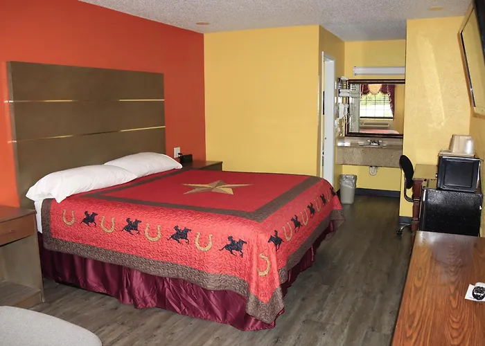 Chaparral Motel Hallettsville