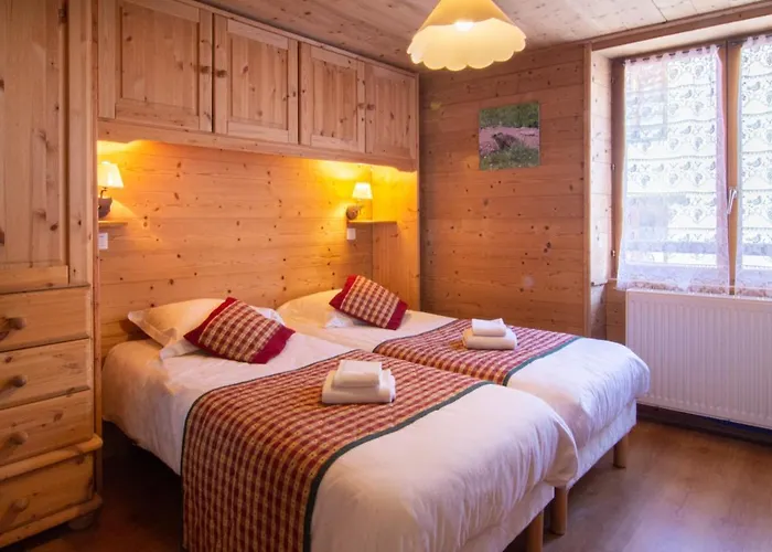 Peisey-Nancroix Hotels