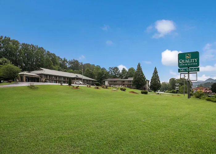 Quality Inn & Suites Mt Chalet Clayton