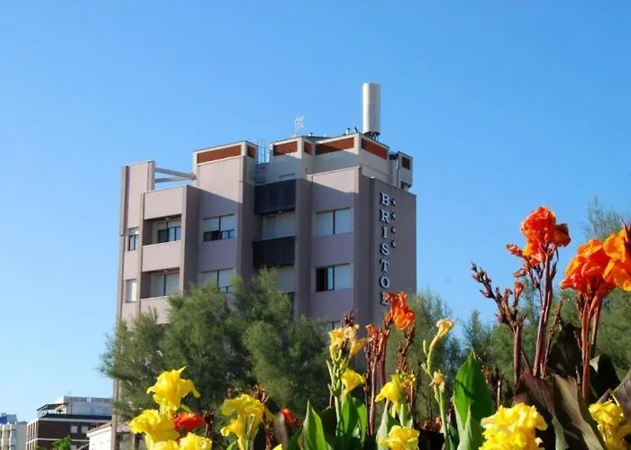 Hotel Bristol