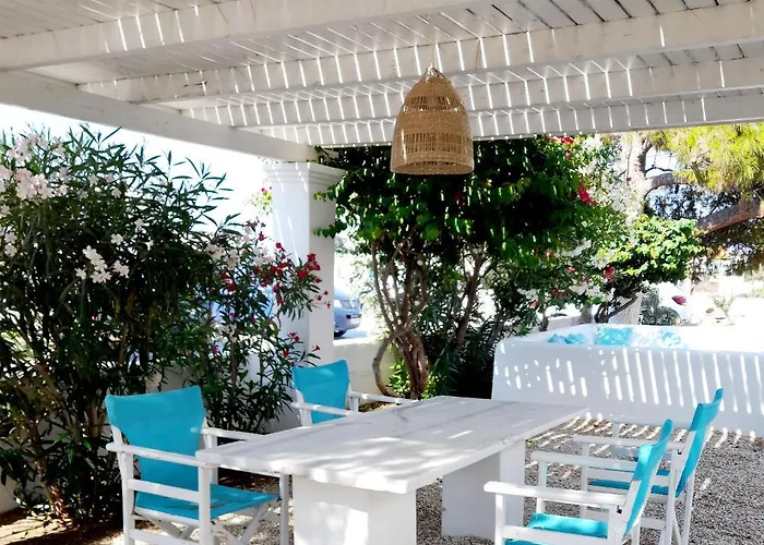 Hotels in Mikri Vigla