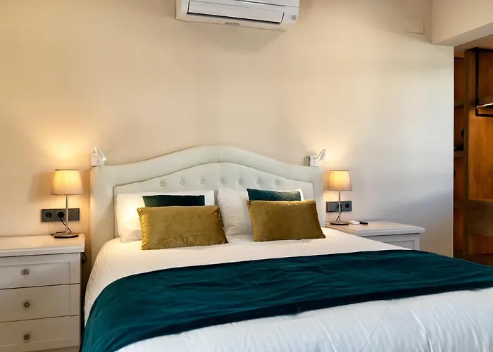 Hotel Castellpetit Castelldefels