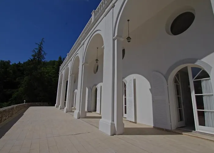 Chambre Vue Feerique Panoramique Calme Piscine Xxl