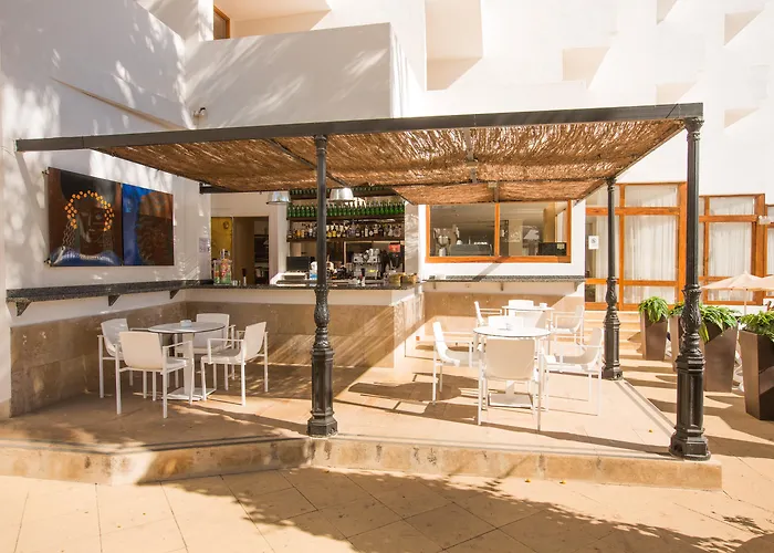 Hotel Tres Torres Santa Eulalia del Río