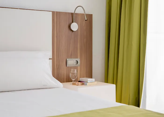 Hotel Globales Cala Blanca