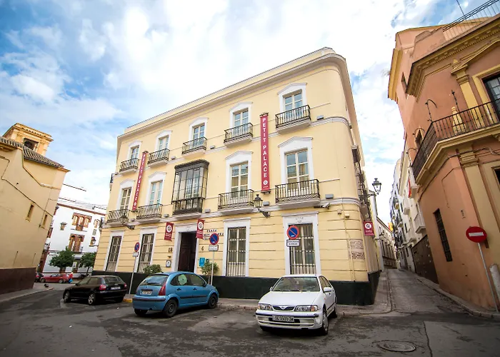 Petit Palace Santa Cruz Siviglia