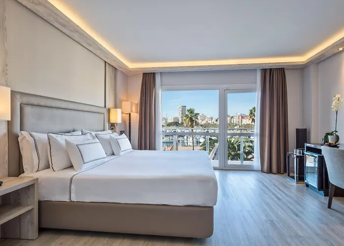 Alicante City Center Hotels