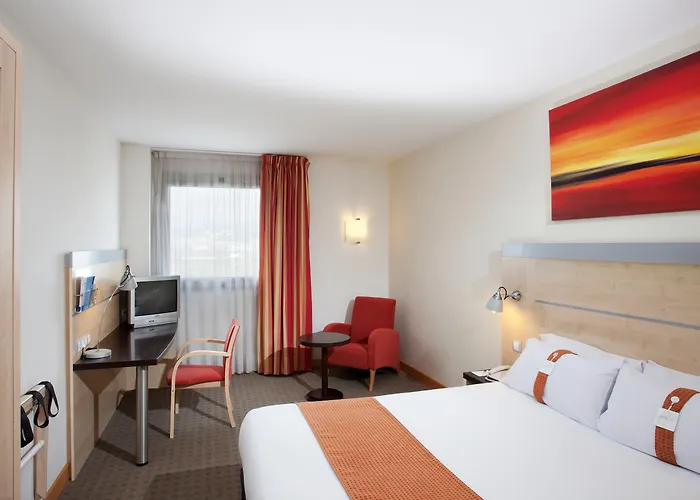 Holiday Inn Express Molins De Rei By Ihg
