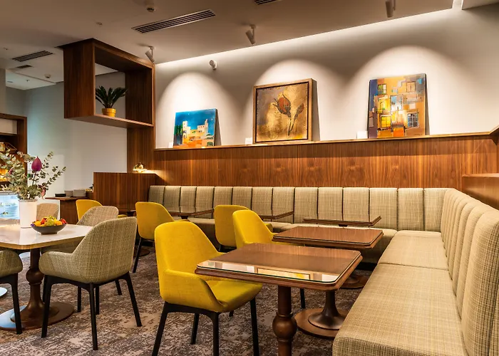 Crowne Plaza Paris - Neuilly, An Ihg Hotel