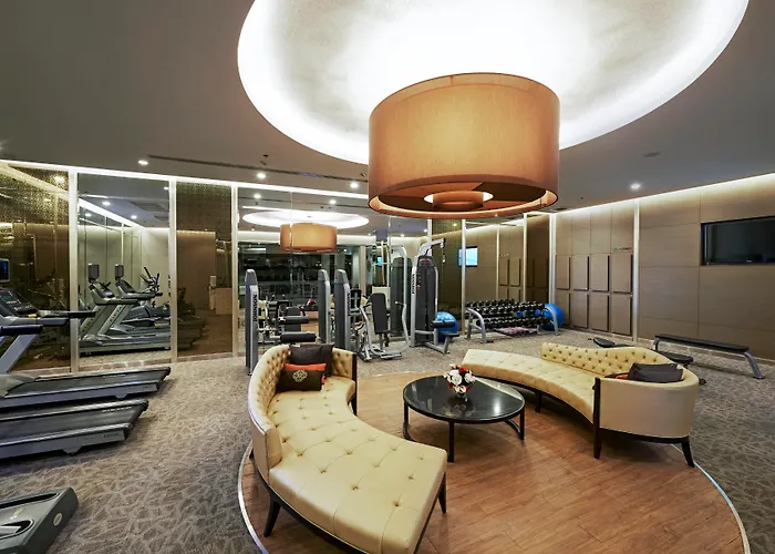 Mandarin Hotel Managed By Centre Point Banguecoque