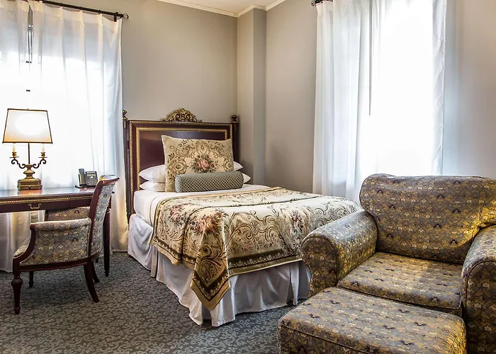 Evanston City Center Hotels