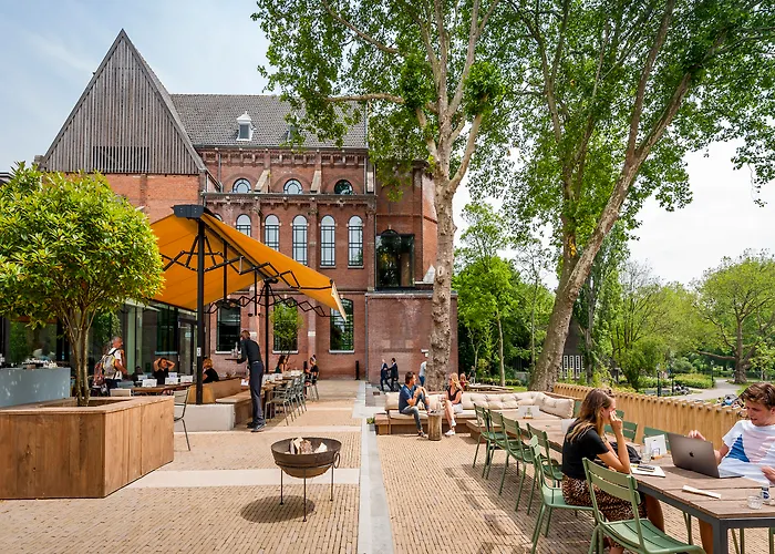 Luxe Hotels in Amsterdam