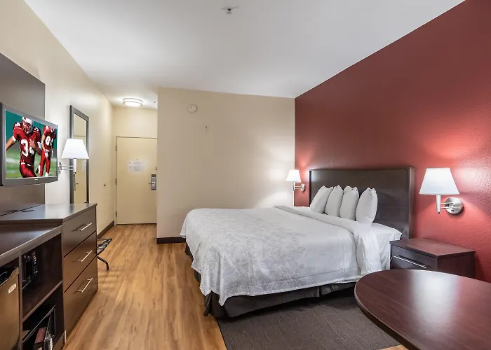 Red Roof Inn Plus+ San Antonio Downtown - Riverwalk