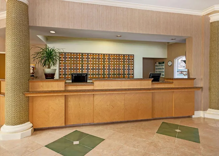 La Quinta By Wyndham Albuquerque West Hotel