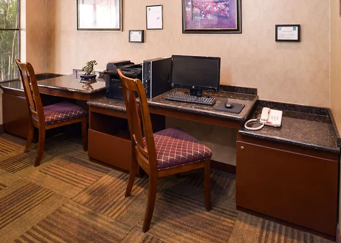 Walnut Hotels