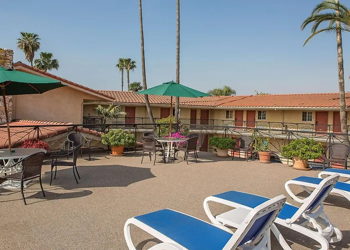 Safari Inn Burbank-Universal, A Coast Hotel
