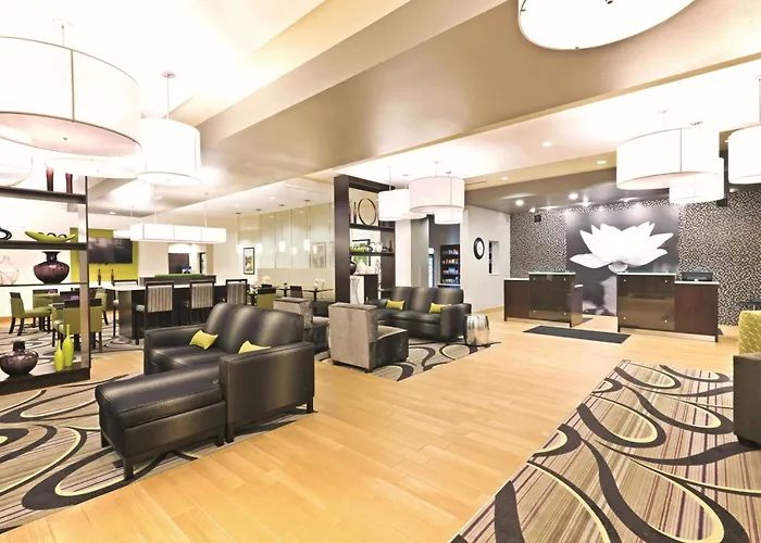 La Quinta By Wyndham Billings Hotel
