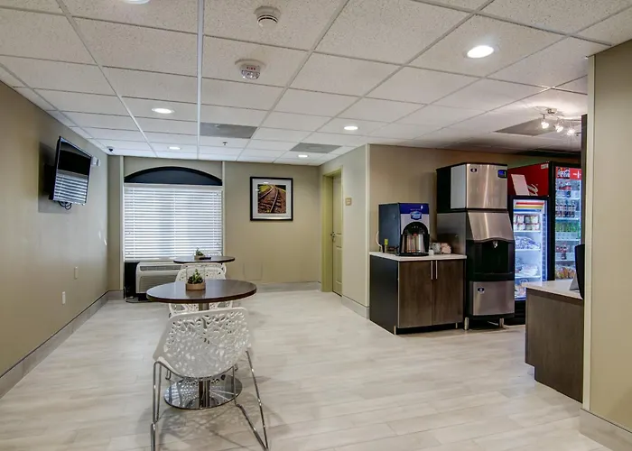 Candlewood Suites Richmond - West Broad By Ihg Dumbarton