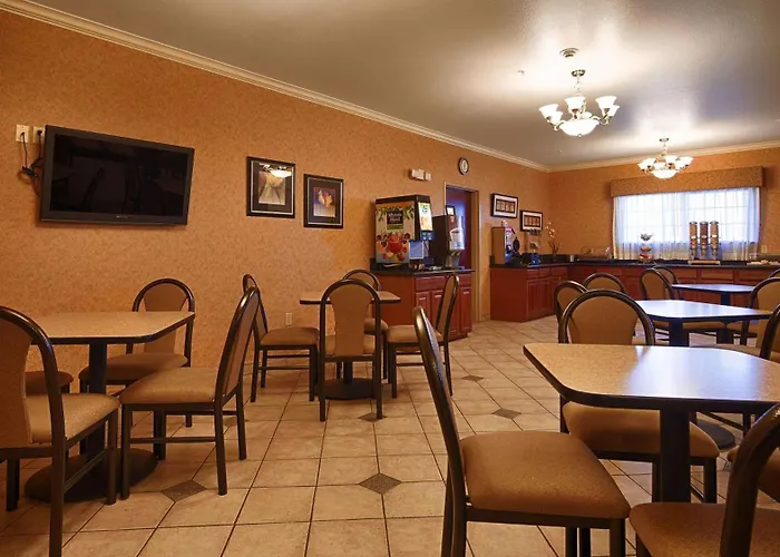 Henrietta Hotels